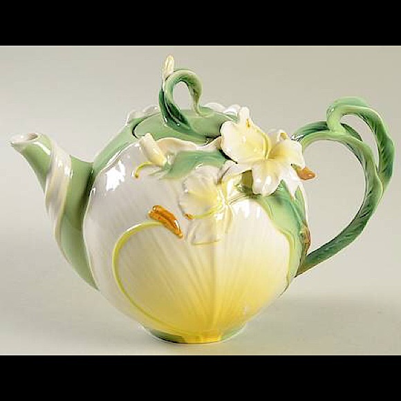 Pier 1 Imports - Ginger Lily floral teapot - Picture 11 of 11